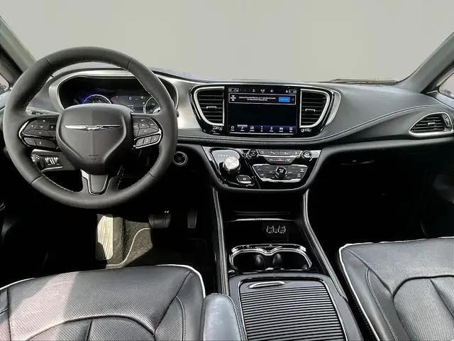 2023 Chrysler Pacifica Limited AWD