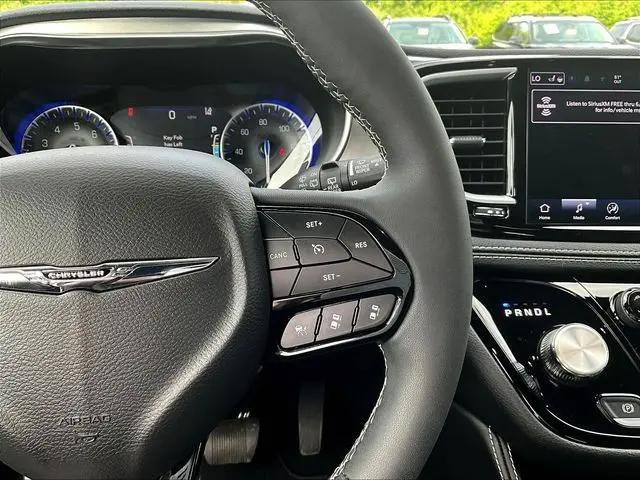 2023 Chrysler Pacifica Limited AWD