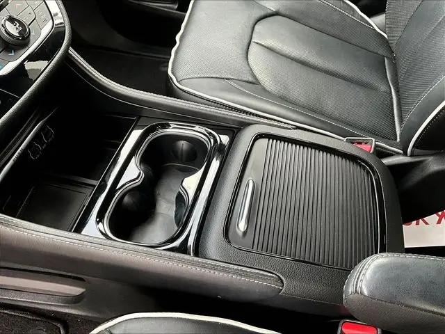 2023 Chrysler Pacifica Limited AWD