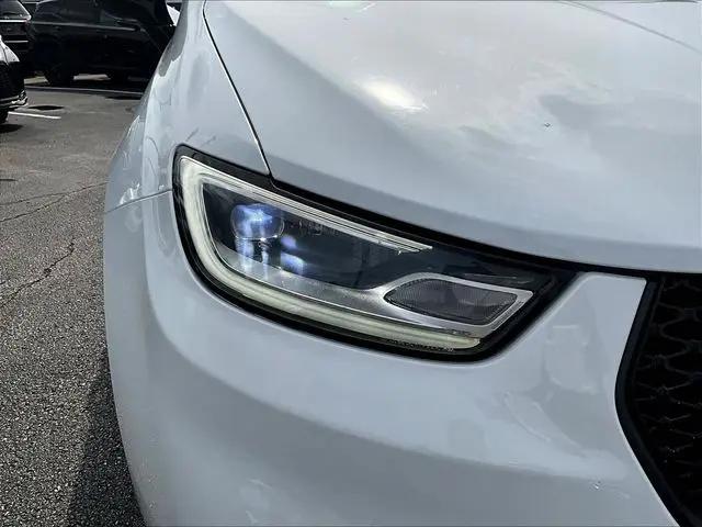 2023 Chrysler Pacifica Limited AWD