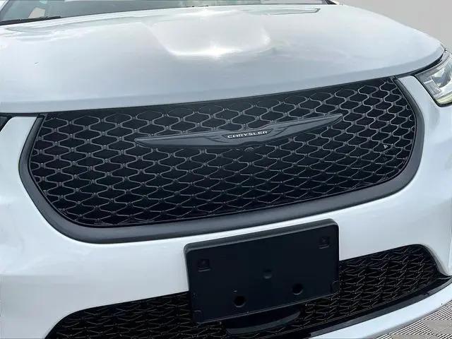 2023 Chrysler Pacifica Limited AWD