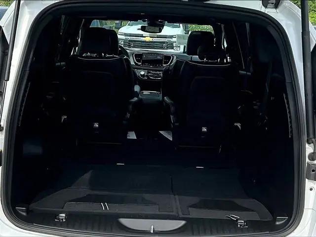 2023 Chrysler Pacifica Limited AWD