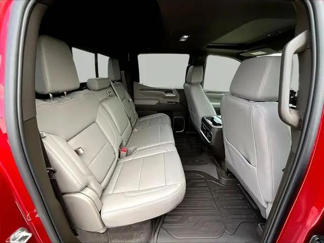 2026 GMC Sierra 1500 Crew Cab, Short Bed, SLT, 4WD