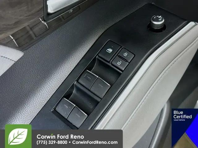2021 Toyota Highlander Hybrid Platinum