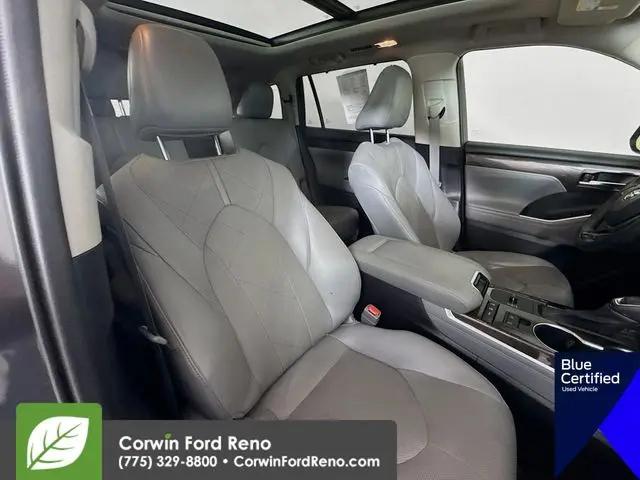 2021 Toyota Highlander Hybrid Platinum