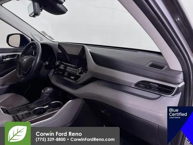 2021 Toyota Highlander Hybrid Platinum