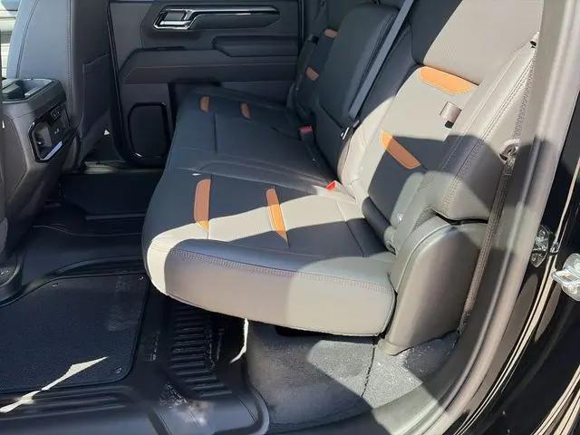 2026 GMC Sierra 2500HD Crew Cab, Standard Bed, AT4, 4WD