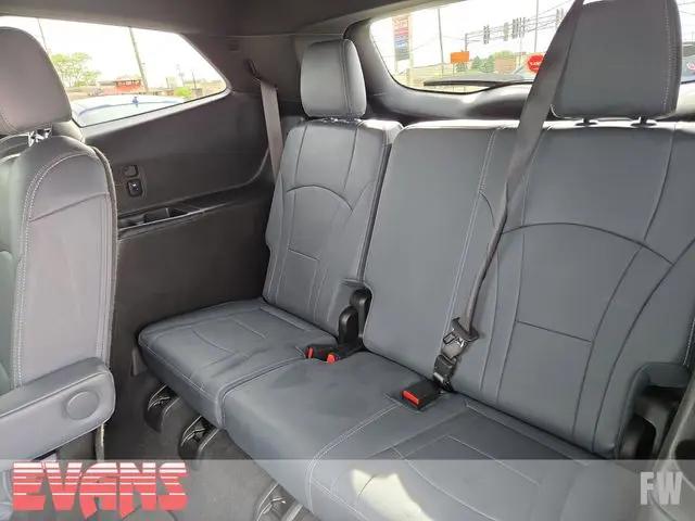 2023 Buick Enclave Essence AWD