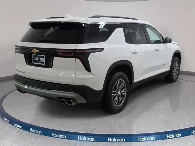 2025 Chevrolet Traverse AWD LT