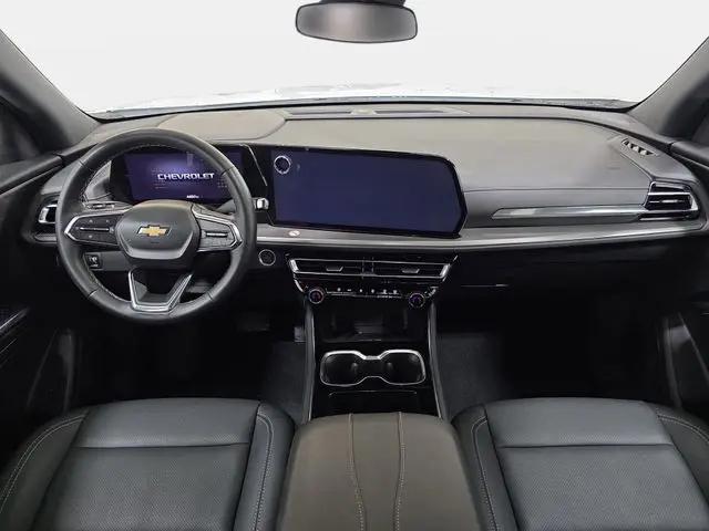2025 Chevrolet Traverse AWD LT