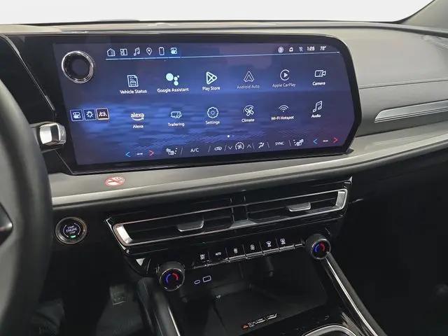 2025 Chevrolet Traverse AWD LT
