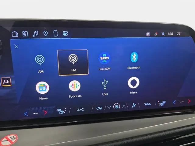 2025 Chevrolet Traverse AWD LT