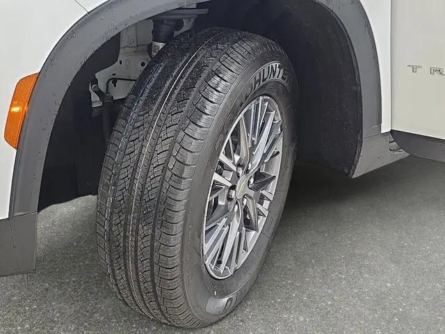 2025 Chevrolet Traverse AWD LT