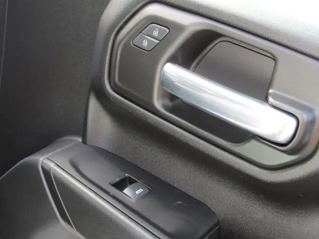 2023 Chevrolet Silverado 1500 4WD Double Cab Standard Bed WT