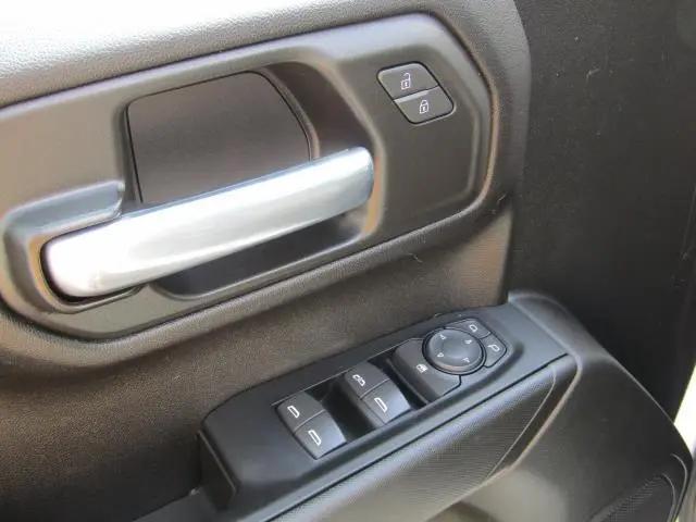 2023 Chevrolet Silverado 1500 4WD Double Cab Standard Bed WT