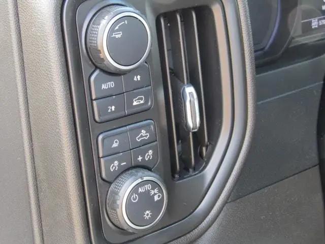 2023 Chevrolet Silverado 1500 4WD Double Cab Standard Bed WT
