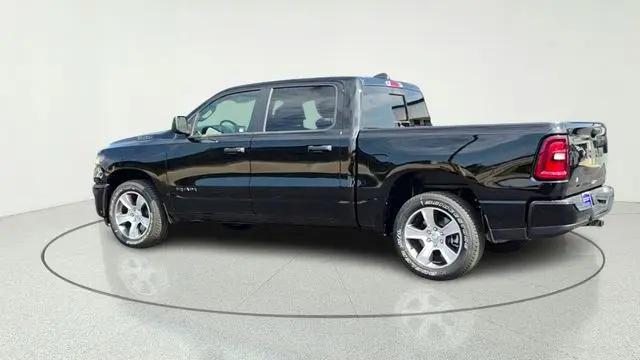 2026 Ram 1500 Express Crew Cab 4x4 57 Box