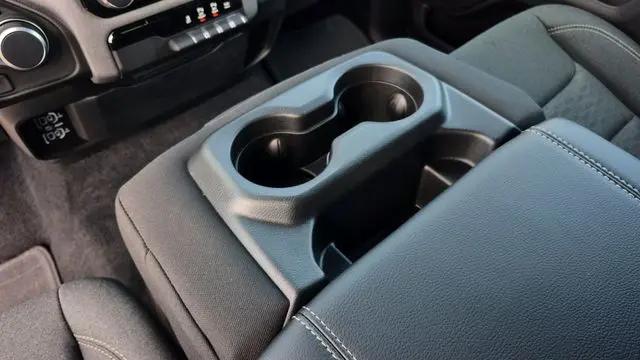 2026 Ram 1500 Express Crew Cab 4x4 57 Box