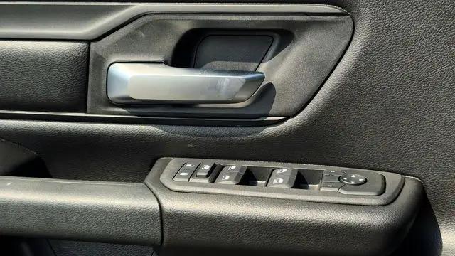 2026 Ram 1500 Express Crew Cab 4x4 57 Box