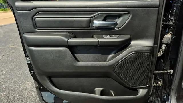 2026 Ram 1500 Express Crew Cab 4x4 57 Box