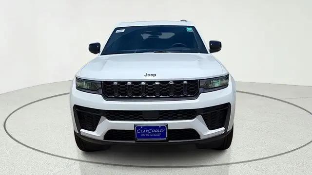 2026 Jeep Grand Cherokee L Altitude 4x2
