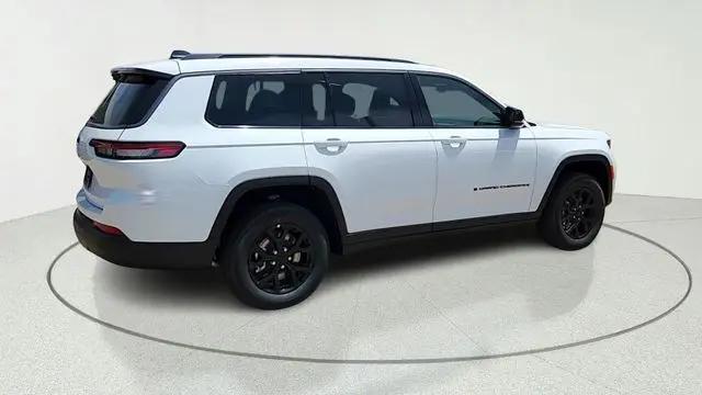 2026 Jeep Grand Cherokee L Altitude 4x2