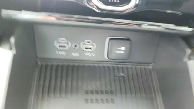 2026 Jeep Grand Cherokee L Altitude 4x2