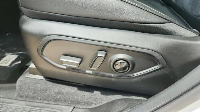 2026 Jeep Grand Cherokee L Altitude 4x2