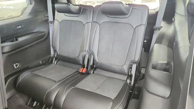 2026 Jeep Grand Cherokee L Altitude 4x2