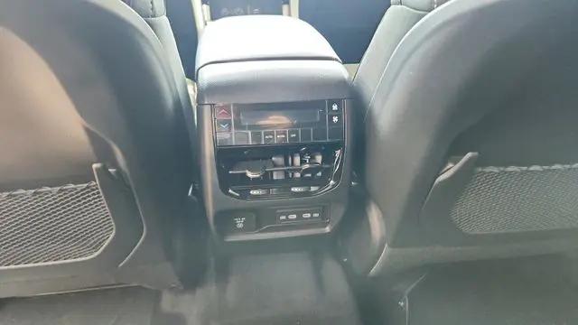 2026 Jeep Grand Cherokee L Altitude 4x2