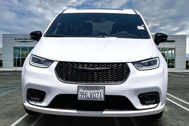 2023 Chrysler Pacifica Hybrid Limited
