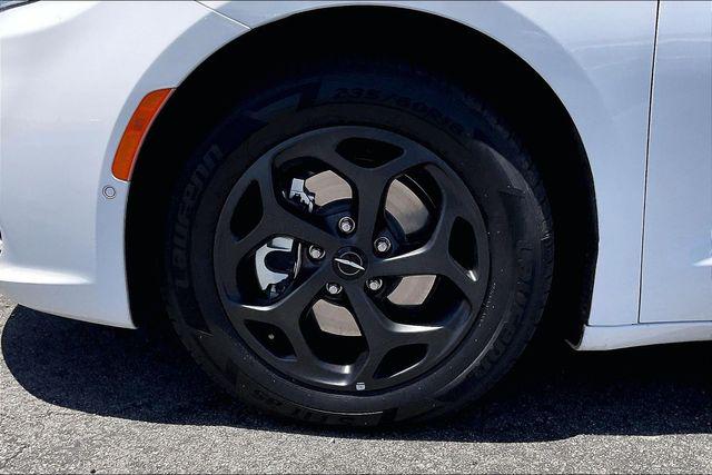 2023 Chrysler Pacifica Hybrid Limited