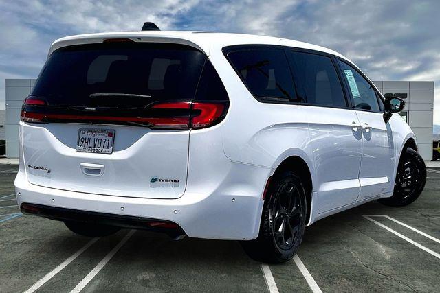 2023 Chrysler Pacifica Hybrid Limited