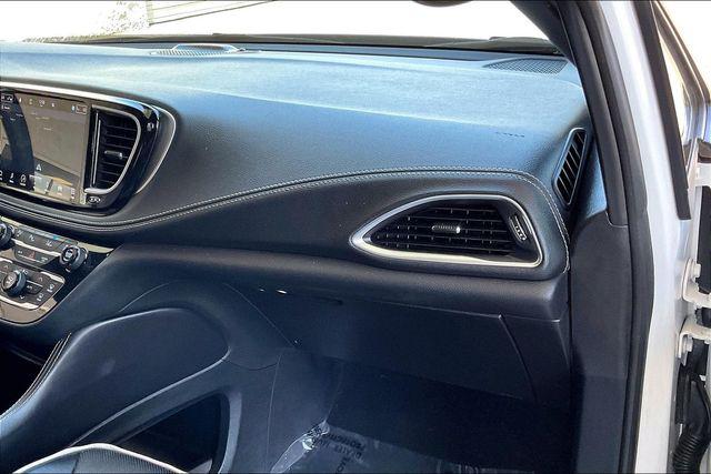 2023 Chrysler Pacifica Hybrid Limited