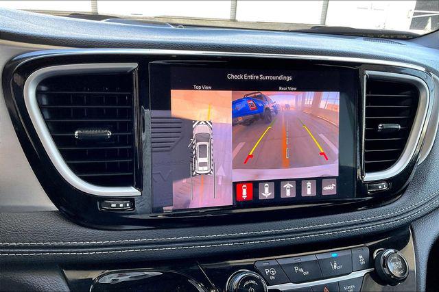 2023 Chrysler Pacifica Hybrid Limited