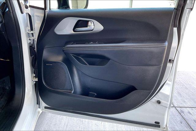 2023 Chrysler Pacifica Hybrid Limited