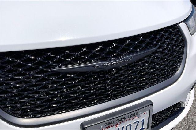 2023 Chrysler Pacifica Hybrid Limited