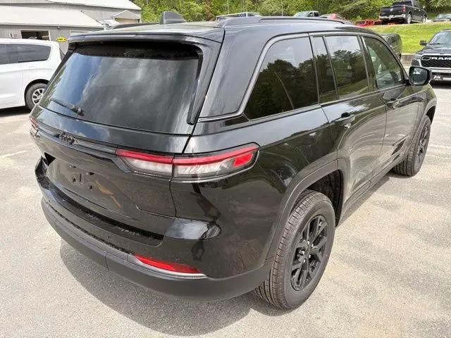 2026 Jeep Grand Cherokee Altitude 4x4