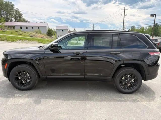2026 Jeep Grand Cherokee Altitude 4x4