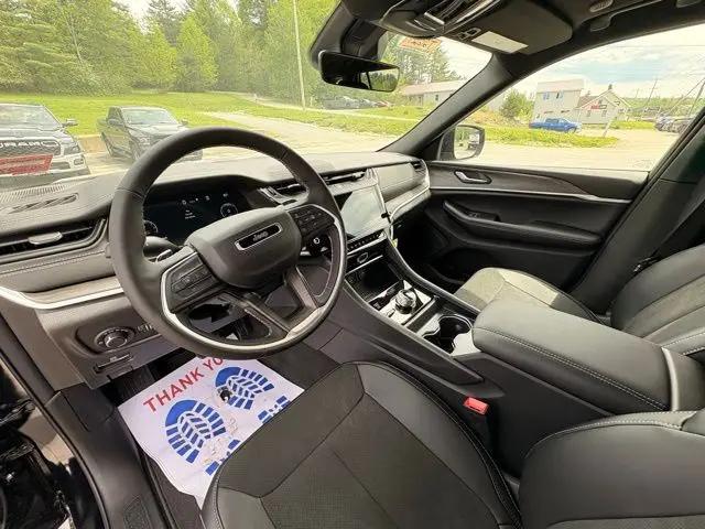 2026 Jeep Grand Cherokee Altitude 4x4