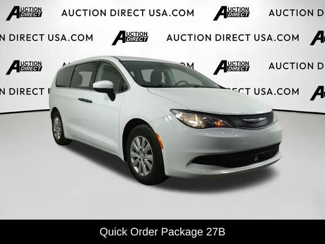 2021 Chrysler Voyager L
