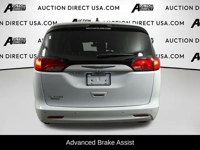 2021 Chrysler Voyager L