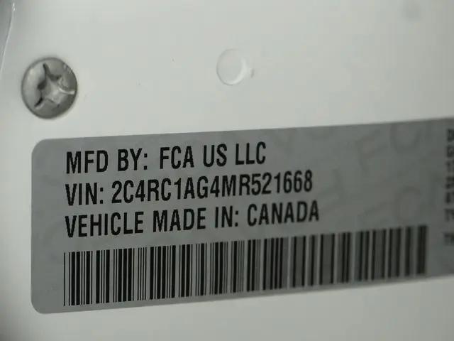 2021 Chrysler Voyager L