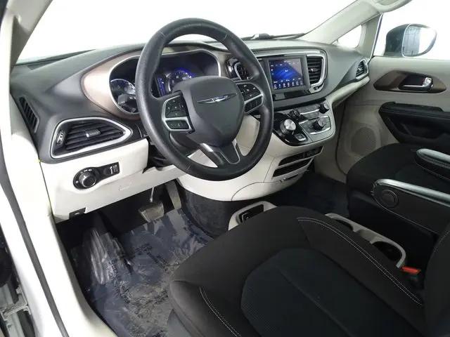 2021 Chrysler Voyager L