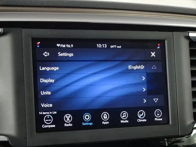 2021 Chrysler Voyager L
