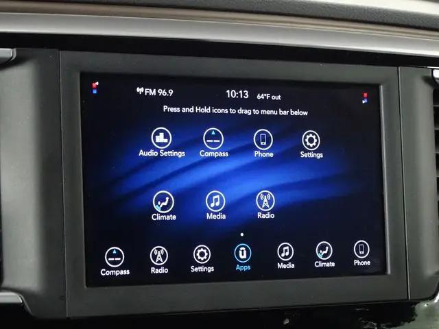 2021 Chrysler Voyager L