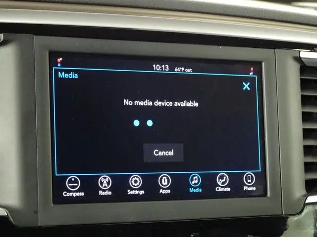 2021 Chrysler Voyager L