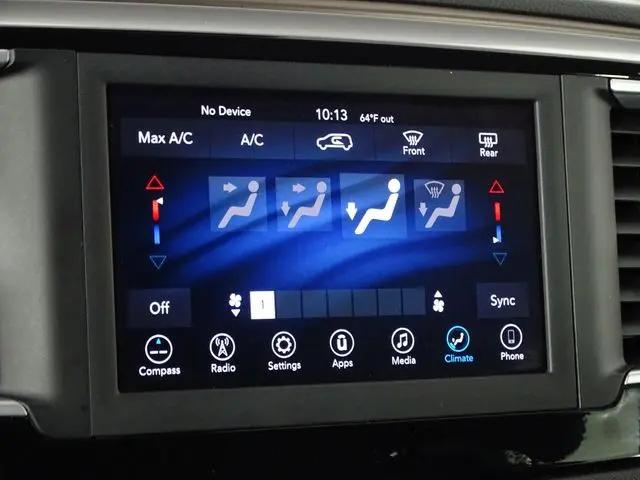 2021 Chrysler Voyager L
