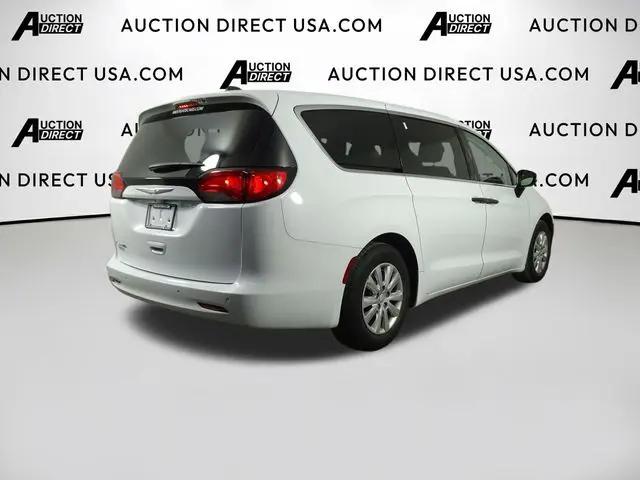 2021 Chrysler Voyager L