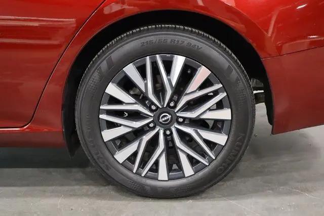2024 Nissan Altima SV FWD